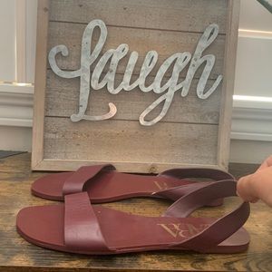 Zara flat sandals in burgundy